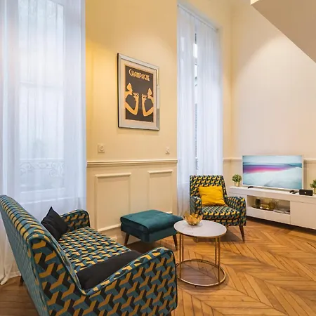 Charmant Studio Hypercentre Apartment Reims